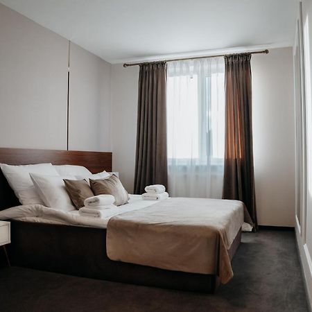 Hotel Resident Nowa Sarzyna المظهر الخارجي الصورة