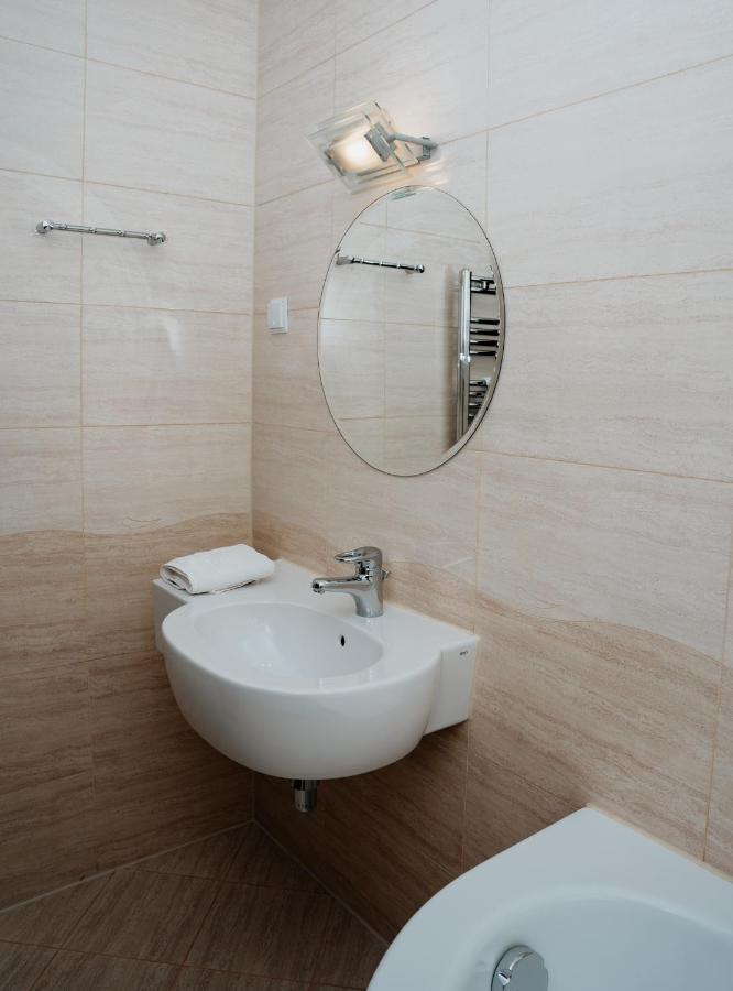 Hotel Resident Nowa Sarzyna المظهر الخارجي الصورة
