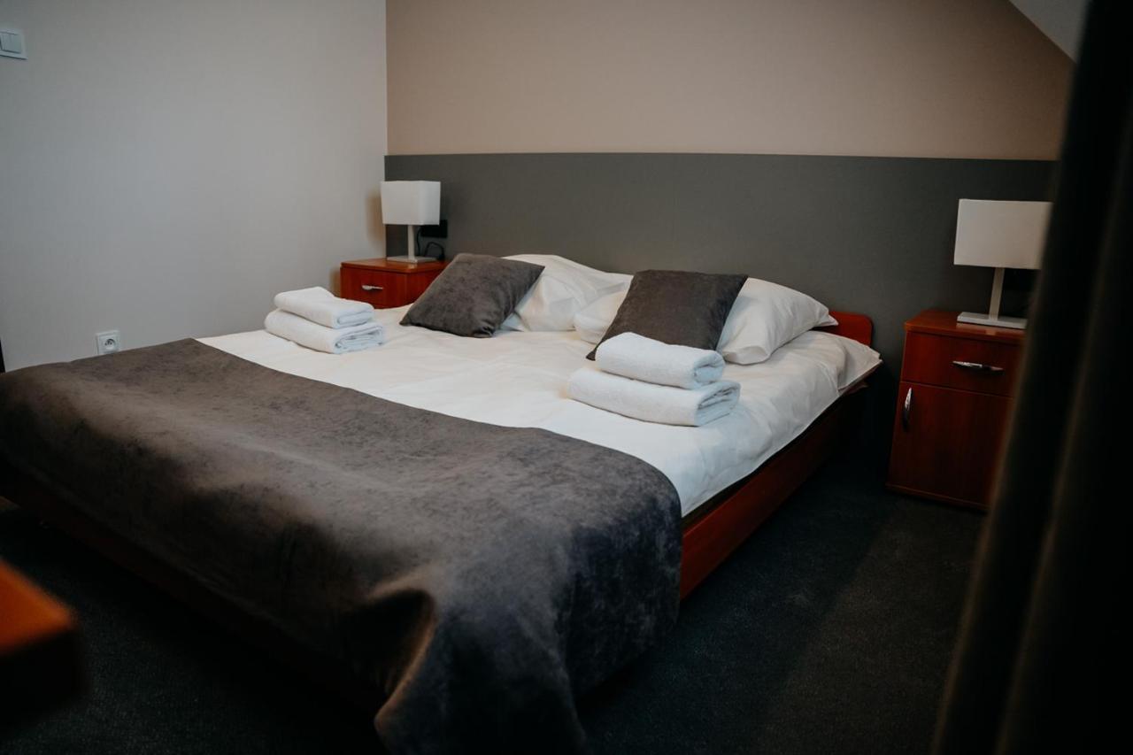Hotel Resident Nowa Sarzyna المظهر الخارجي الصورة